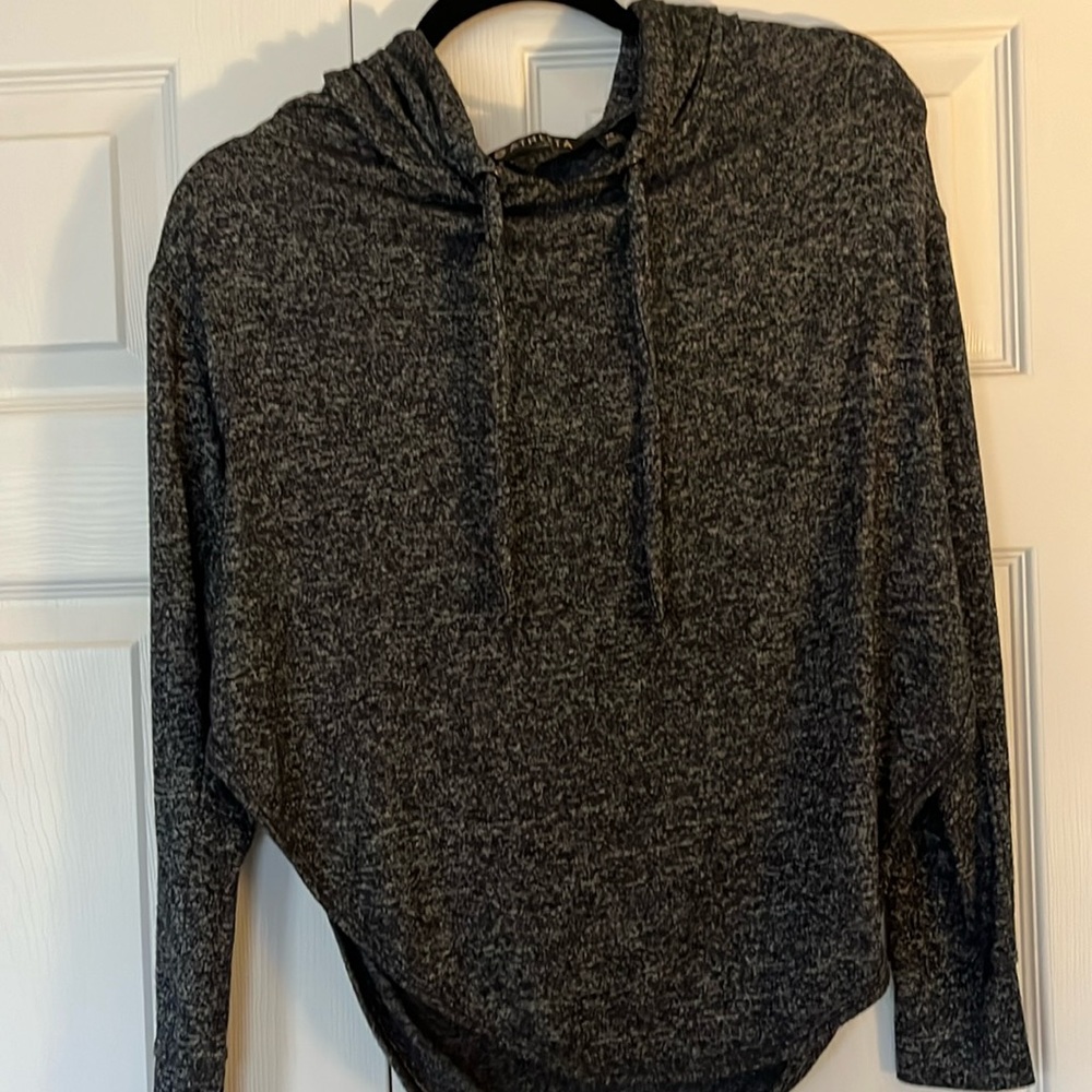 Athleta Hooded Long Sleeve Shirt Never Worn
